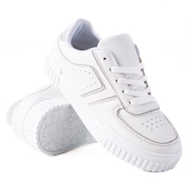 SHELOVET Des baskettes blanches gris SHELOVET Des baskettes blanches gris