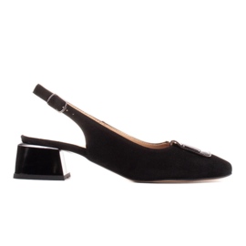 Marco Shoes Sandales à talons bas avec une décoration plate le noir