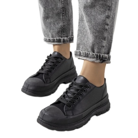 Baskets noires sur semelle épaisse Nurbik