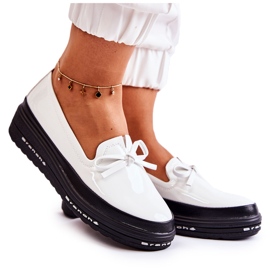 Vinceza Mocassins Compensés Laqués Femme Blanc Frilly