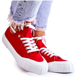 Baskets pour femmes sur la plate-forme Red Comes rouge
