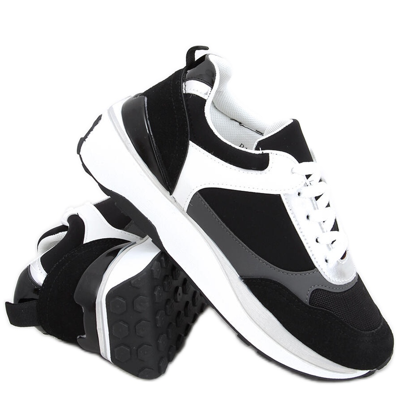 Baskets noires Saola le noir