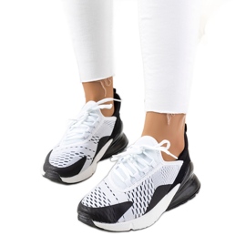 Baskets de sport blanches Sint noir
