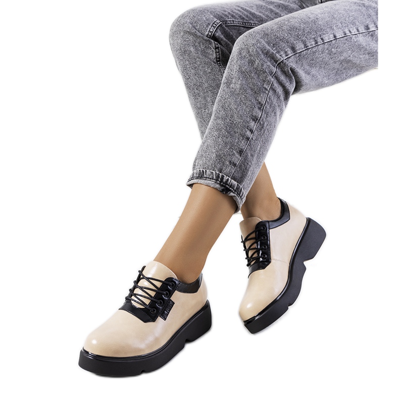 Chaussures beiges de Parram