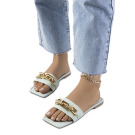 Babouches élégantes vertes avec une chaîne Cherell Babouches élégantes vertes avec une chaîne Cherell