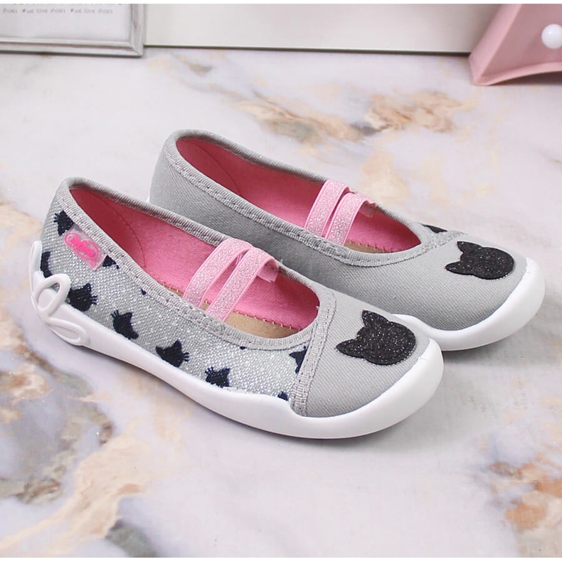 Chaussons pour filles sur bande élastique avec slip chat sur Befado gris