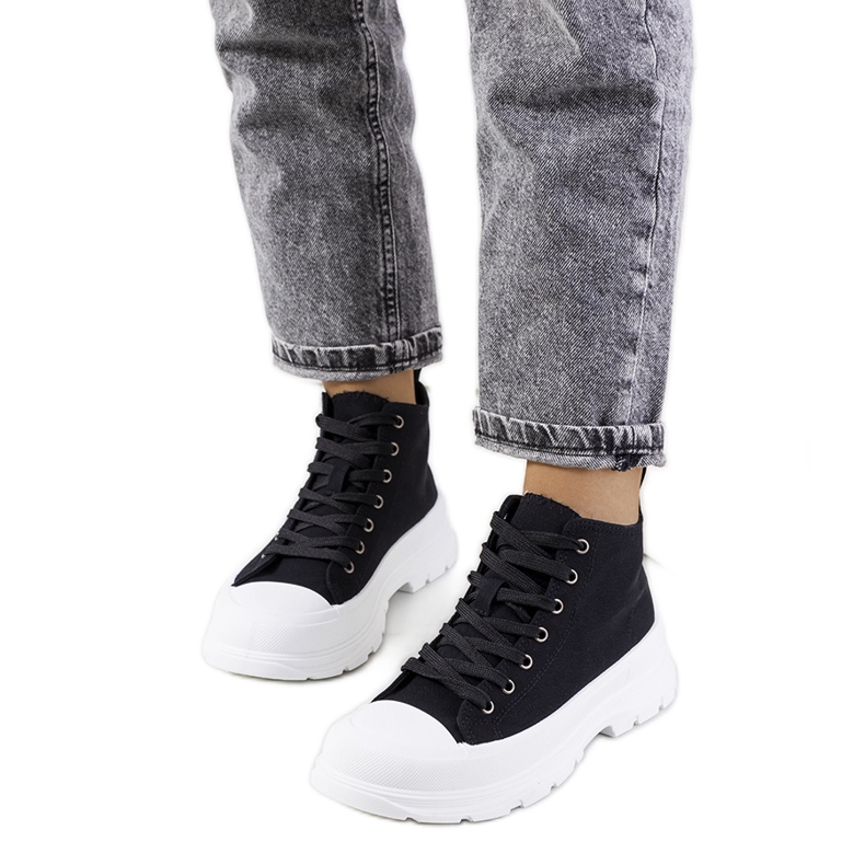PA1 Baskets noires de Saverio le noir PA1 Baskets noires de Saverio le noir