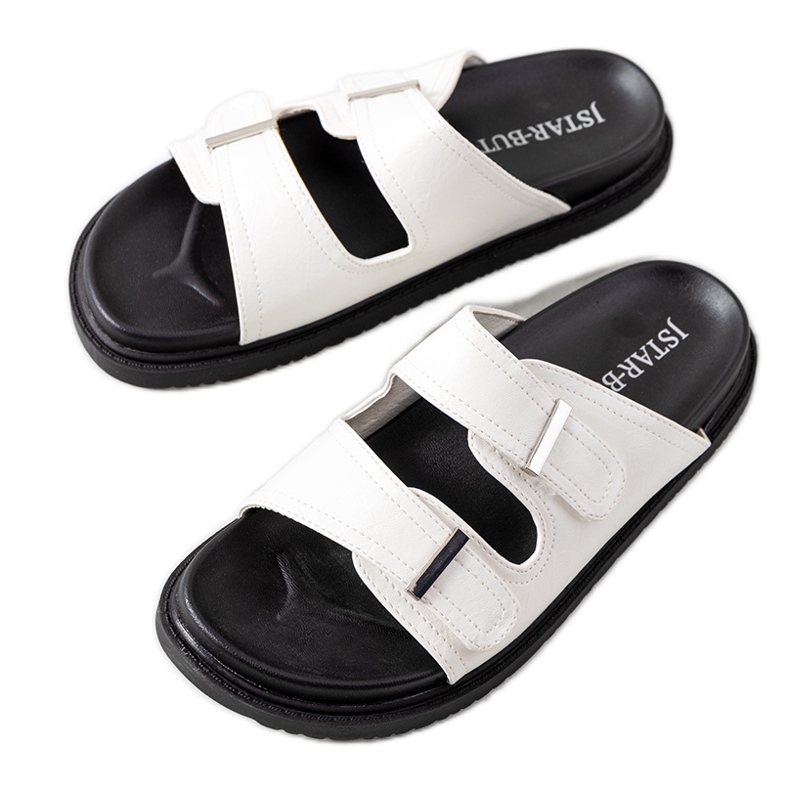 Chaussons blancs sur la plateforme Boonah blanche Chaussons blancs sur la plateforme Boonah blanche