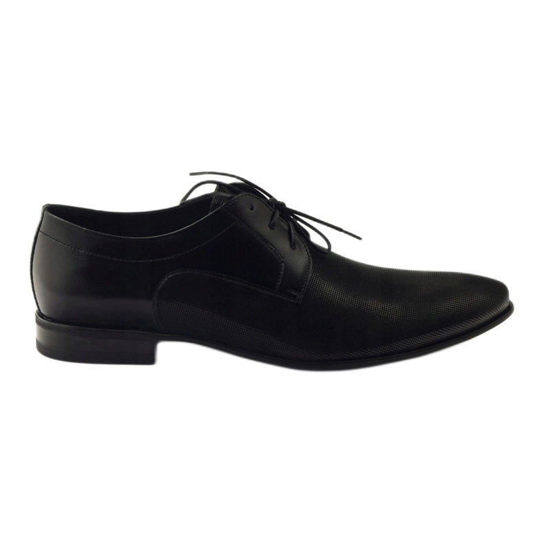 Chaussures noires Pilpol 1654 pour hommes le noir Chaussures noires Pilpol 1654 pour hommes le noir