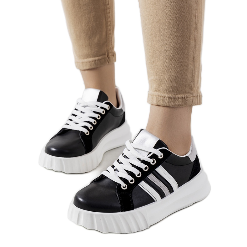 Baskets noires sur la plateforme Prinsep le noir
