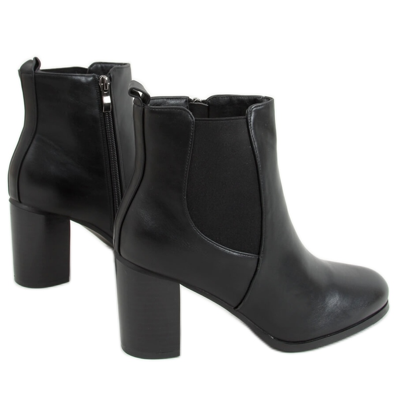 Bottes classiques à talons hauts par Elvira Black le noir
