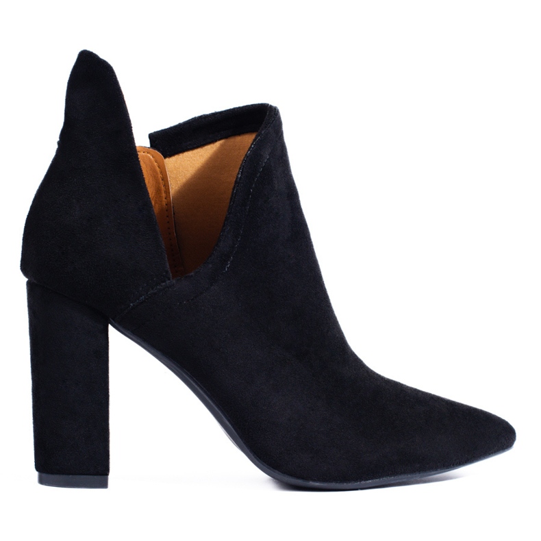 Bottes femme High Shelovet noires avec une coupe le noir Bottes femme High Shelovet noires avec une coupe le noir