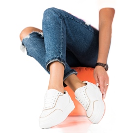 Baskets blanches pour femmes Shelovet avec une doublure dorée