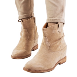 Bottes beiges sur un talon compensé intérieur Hunjet
