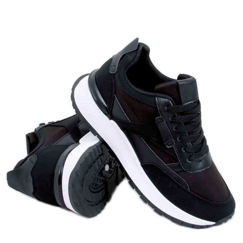 PA1 Baskets noires Nimue le noir