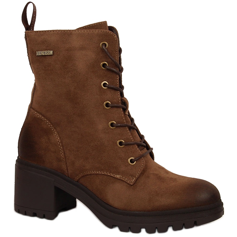 Bottes en daim Vinceza marron sur le poteau brun