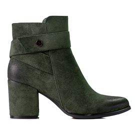 Bottes pour femmes vertes sur le poteau en daim écologique Shelovet