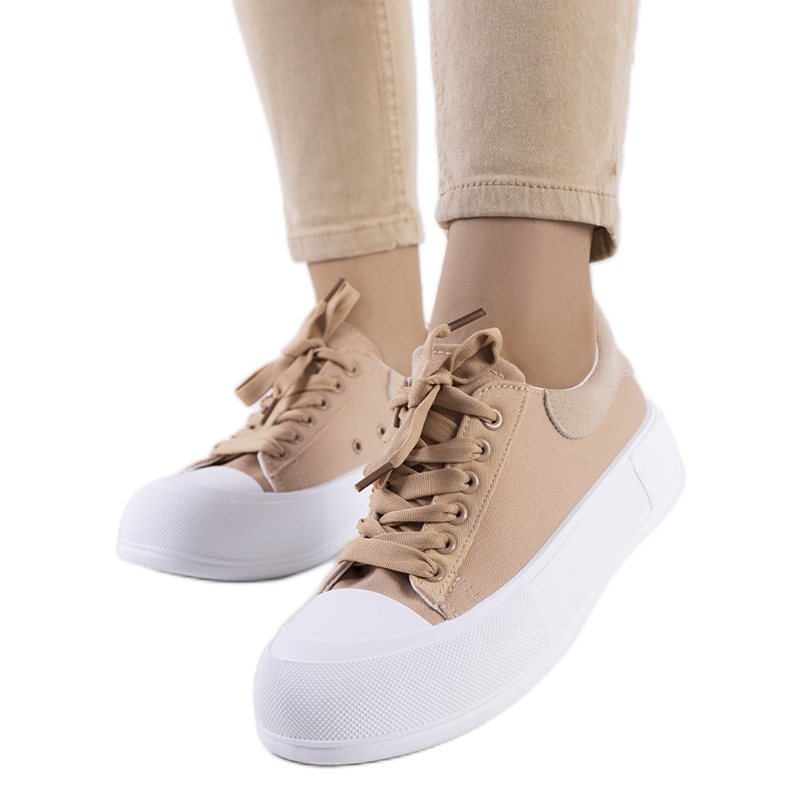 BM Baskets marron sur la plateforme Kilkenny brun