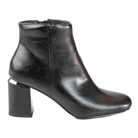 Bottes classiques pour femmes noires sur le poteau Shelovet