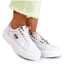 Chaussures de sport en cuir pour femmes sur la plate-forme Filipczyk avec des zircons blancs