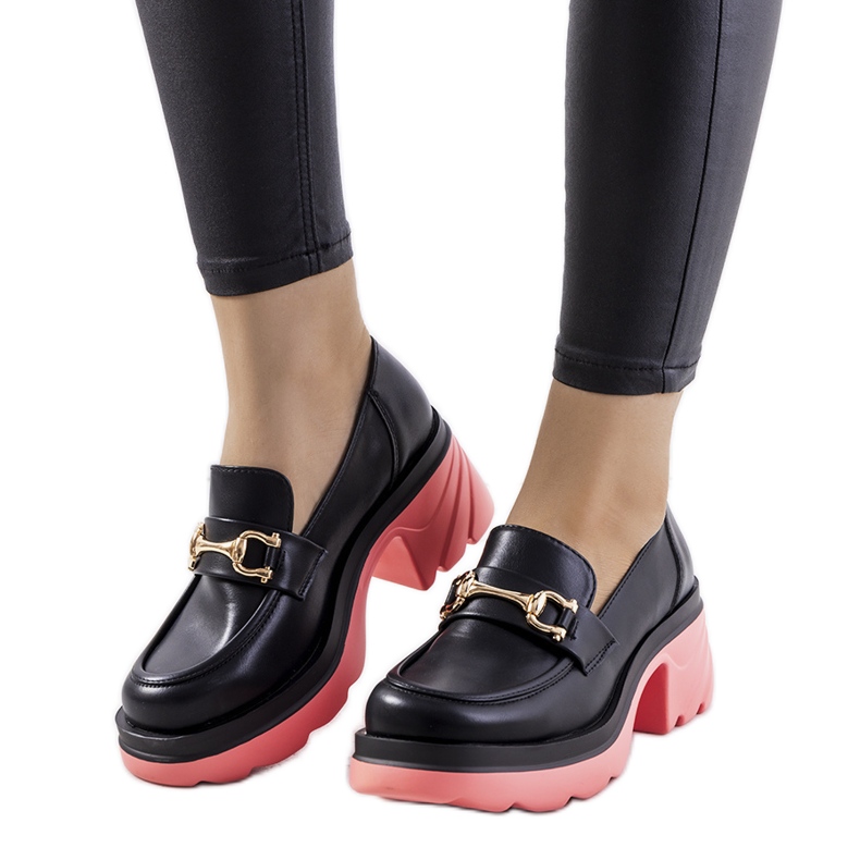 Richelieus noirs sur semelles Korgal roses le noir