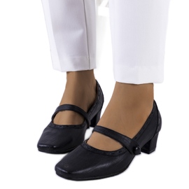 BM Escarpins noirs à bride Cilka