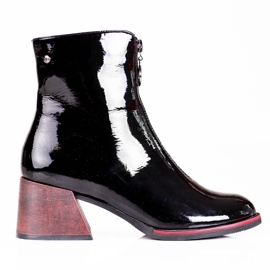 Bottes pour femmes vernies avec un talon Vinceza élégant noir