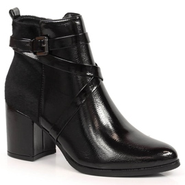 Bottes isolées Laura La.Fi noires avec fourrure sur un poteau