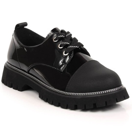 Chaussures femme en cuir laqué noir Artiker