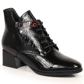 Bottes pour femmes laquées noires Jezzi JEZ371 isolées noires