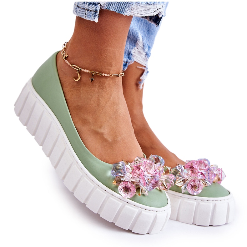 PA2 Ballerines En Cuir Sur Une Plateforme Avec Une Décoration De Ladette Verte Colorée