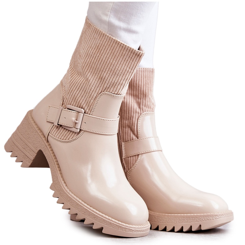 Bottines Chaudes Femme Sur Un Talon Chunky Beige Marinela