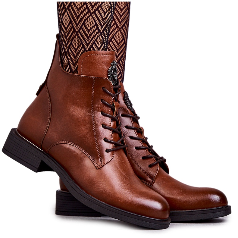 Vinceza Bottines à lacets sur talon plat caramel Grete brun