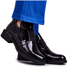 Vinceza Boots laquées à découpes sur talon plat Noir Eunice le noir