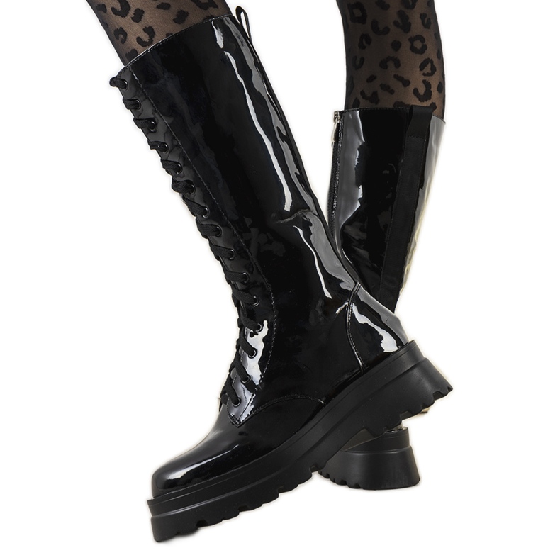 Bottes Fora en cuir verni noir le noir