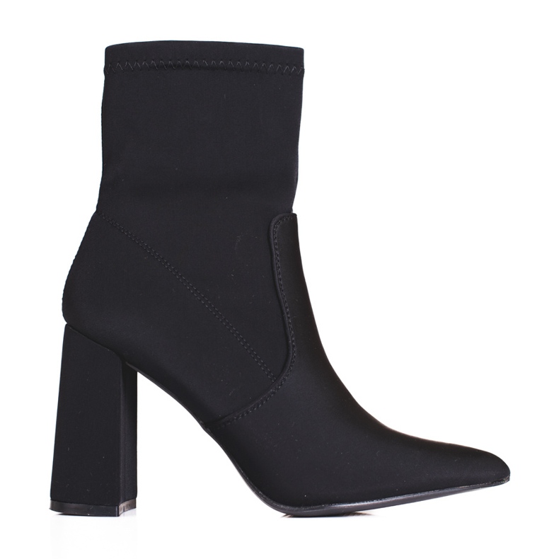 Bottes noires pour femmes sur le poteau Shelovet le noir