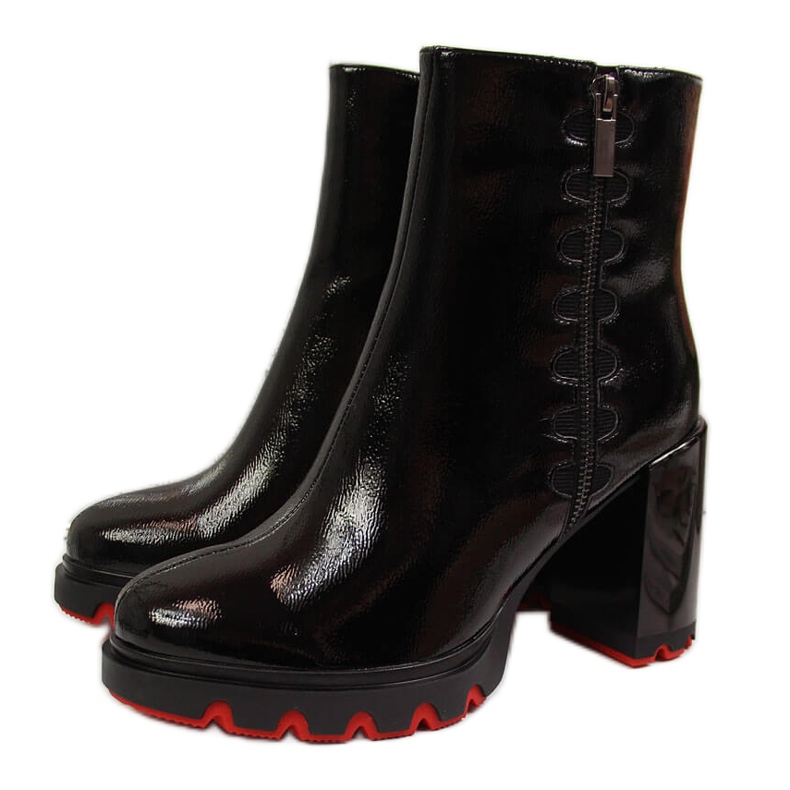 Bottes femme Filippo noires sur le poteau le noir