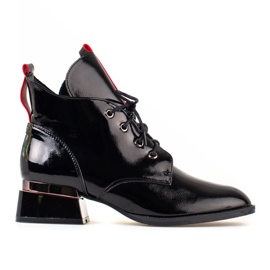 Bottes Shelovet noires élégantes pour femmes