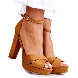 Sandales à talons hauts en daim camel brun