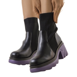 Boots noires à semelle Tomlin violette