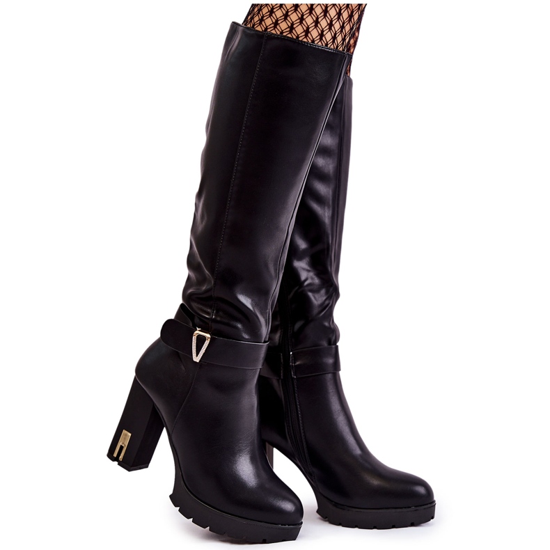 PG1 Bottes en cuir Kornelli noires classiques sur une barre le noir