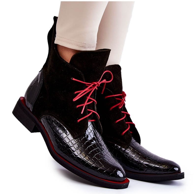PA2 Bottines Crocodile Cuir Noir et Rouge Motif Cheyenne le noir PA2 Bottines Crocodile Cuir Noir et Rouge Motif Cheyenne le noir
