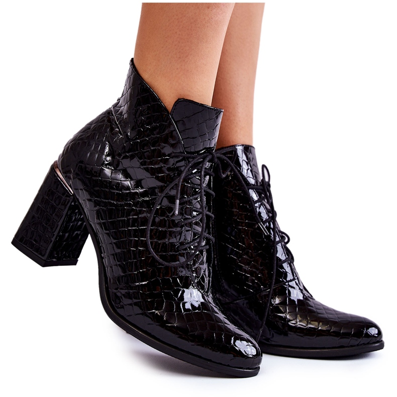 PA2 Bottines femme laquées noires sur talon le noir