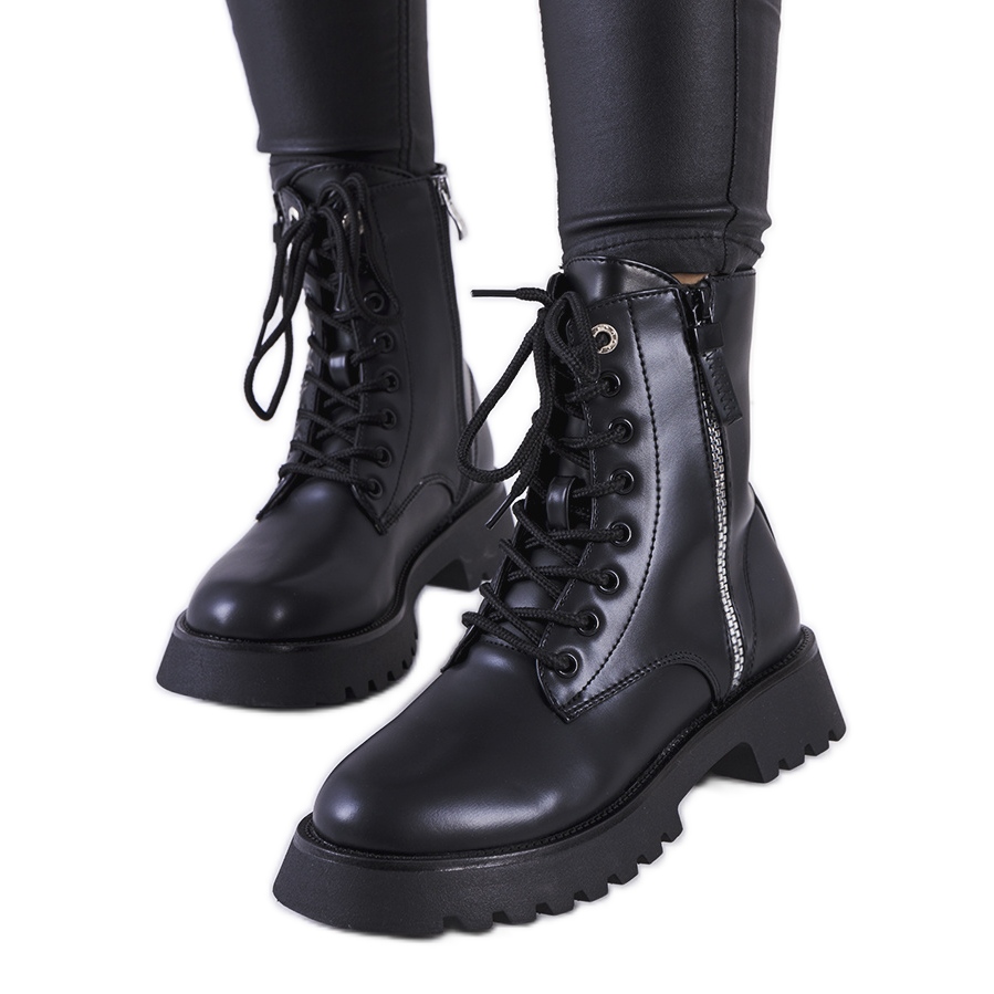 Des clearance bottes noires
