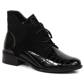 Bottes Jezzi noires à lacets et isolées pour femmes