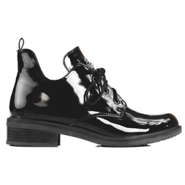 Bottes pour femme vernies avec une coupe Shelovet noir