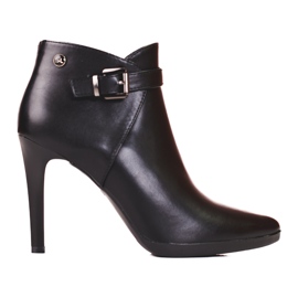 Bottes élégantes sur un talon haut par Sergio Leone noir