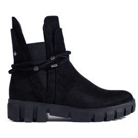 Bottines Chelsea noires pour femmes sur la plateforme Vinceza en daim écologique