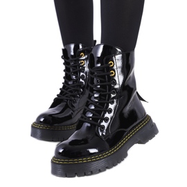 Bottines Ferreira laquées noires