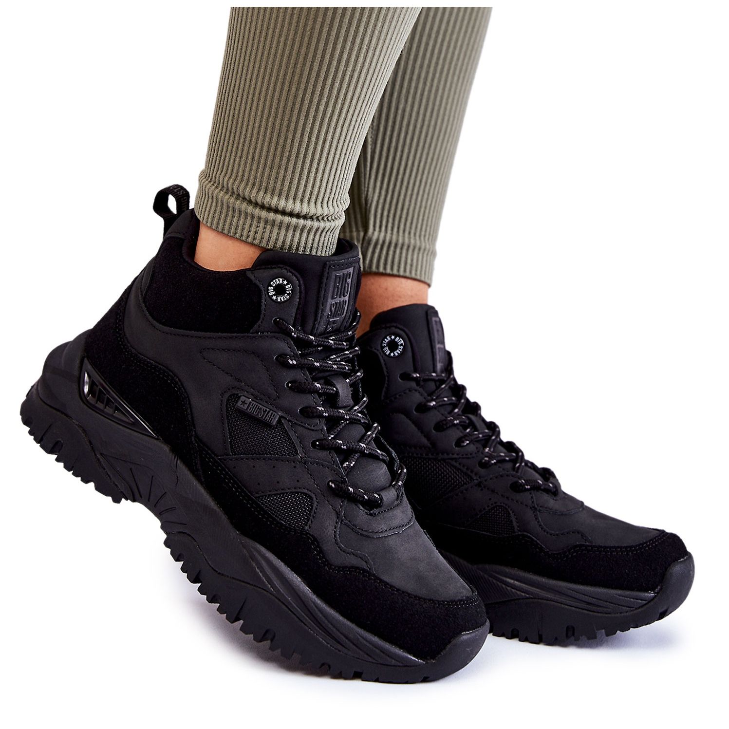 Chaussure de sport a memoire de store forme